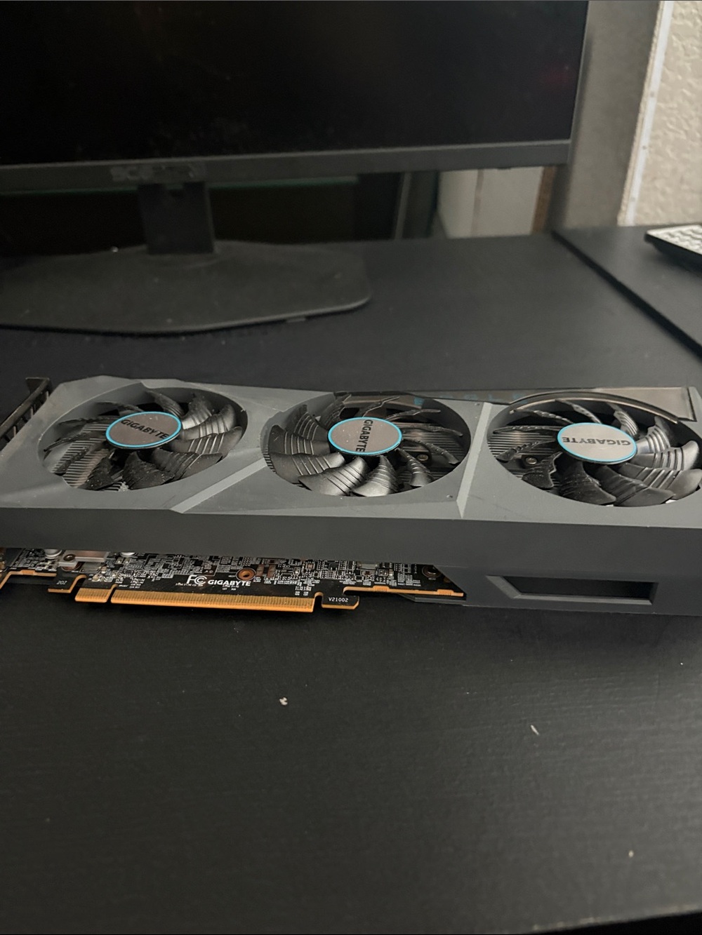 Gigabyte Radeon eagle graphics card - Picture 3 of 5